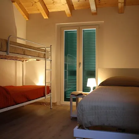 Millake House Holiday home Mandello del Lario